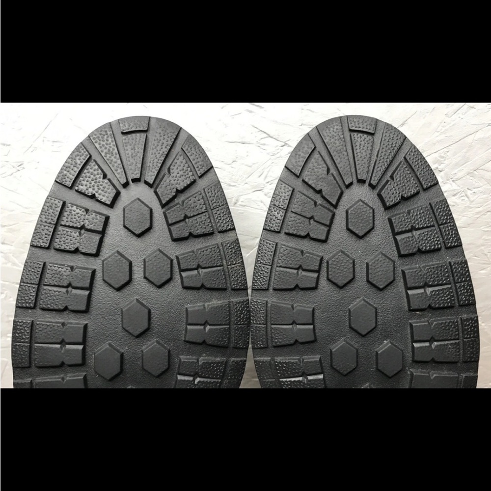 Rare Born Men’s Chelsea-Style Shoes Black Leather Size 10.5M Slip-On Double Gore - Picture 11 of 13